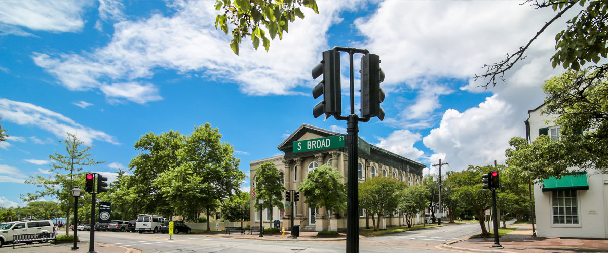 Stoplight on South Broad Street